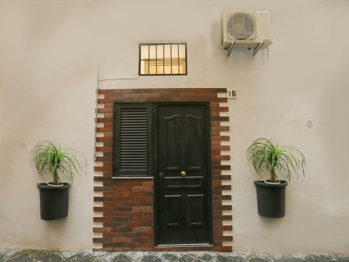 Santa Chiara Maison Naples Exterior photo